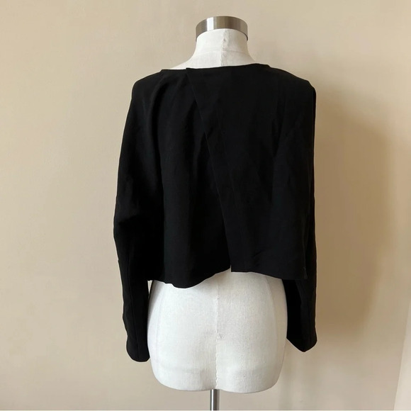Veda crossback long sleeve structured top in solid black 5983 - Picture 3 of 6